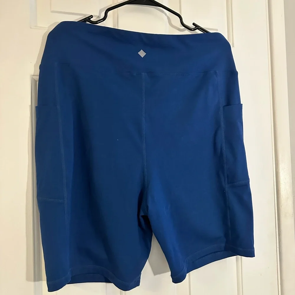 LuLaRoe rise Royal Blue Bike Shorts with Pockets 2x - Picture 3 of 5